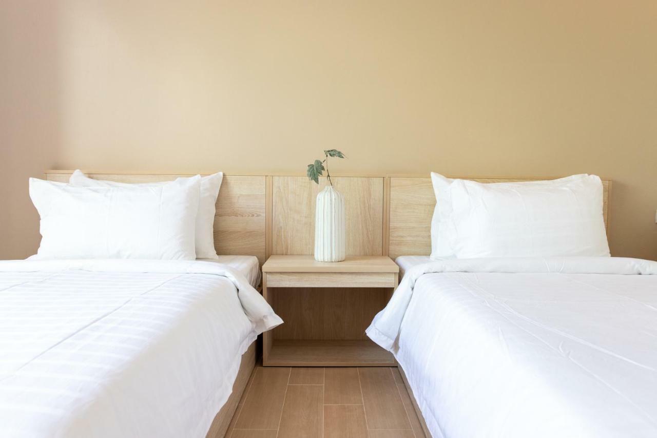 O2 Hotel Lop Buri 외부 사진
